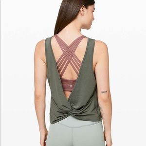 Lululemon Twist It Tank- Grey Sage- Size 4